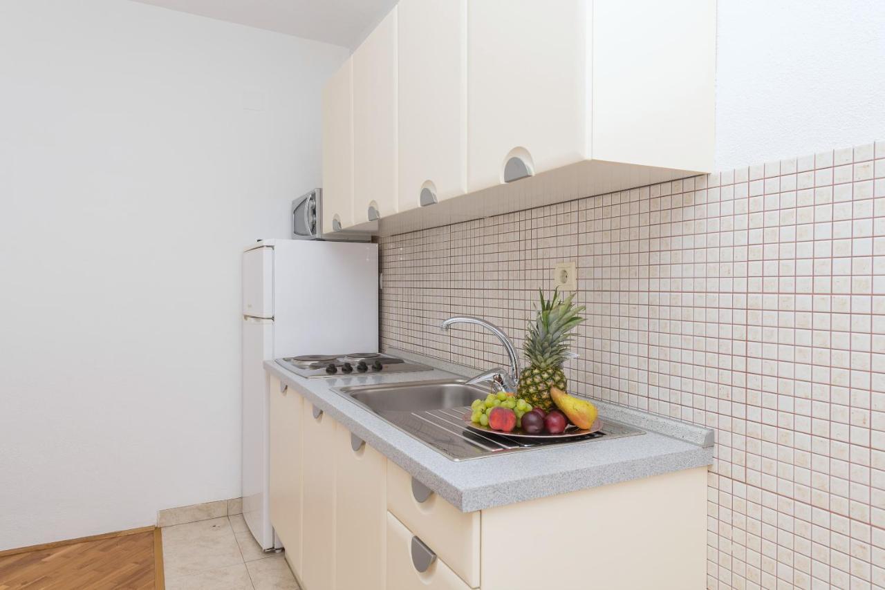 Skiljini Dvori - Apartman มาคาร์สกา ภายนอก รูปภาพ